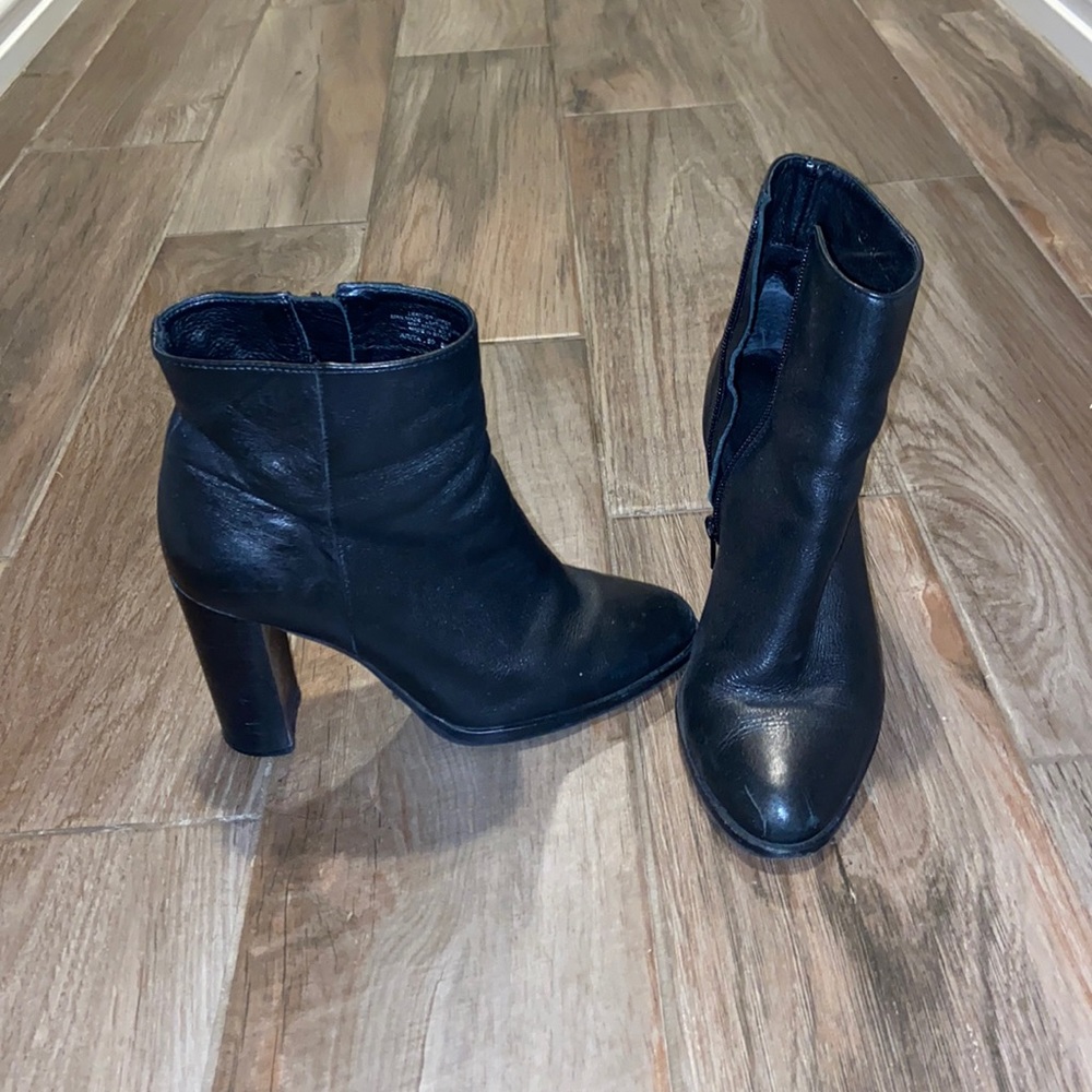 ‼️SOLD‼️Black comfy booties